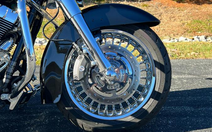 2013 Harley-Davidson FLHTCU - Electra Glide Ultra Classic