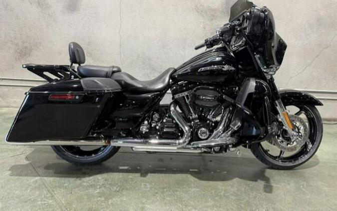 FLHXSE 2016 CVO™ Street Glide®