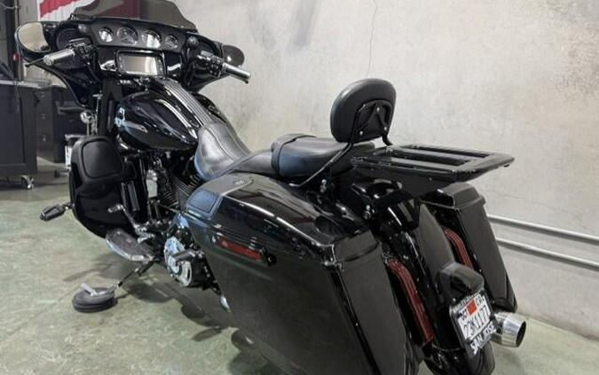 FLHXSE 2016 CVO™ Street Glide®