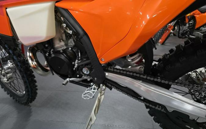 2027 KTM XC 250 W