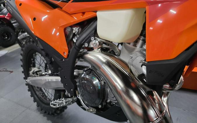 2027 KTM XC 250 W