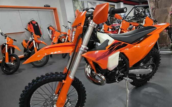 2027 KTM XC 250 W