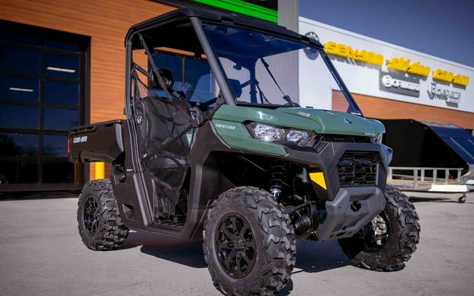 2024 Can-Am® Defender DPS HD7 Tundra Green