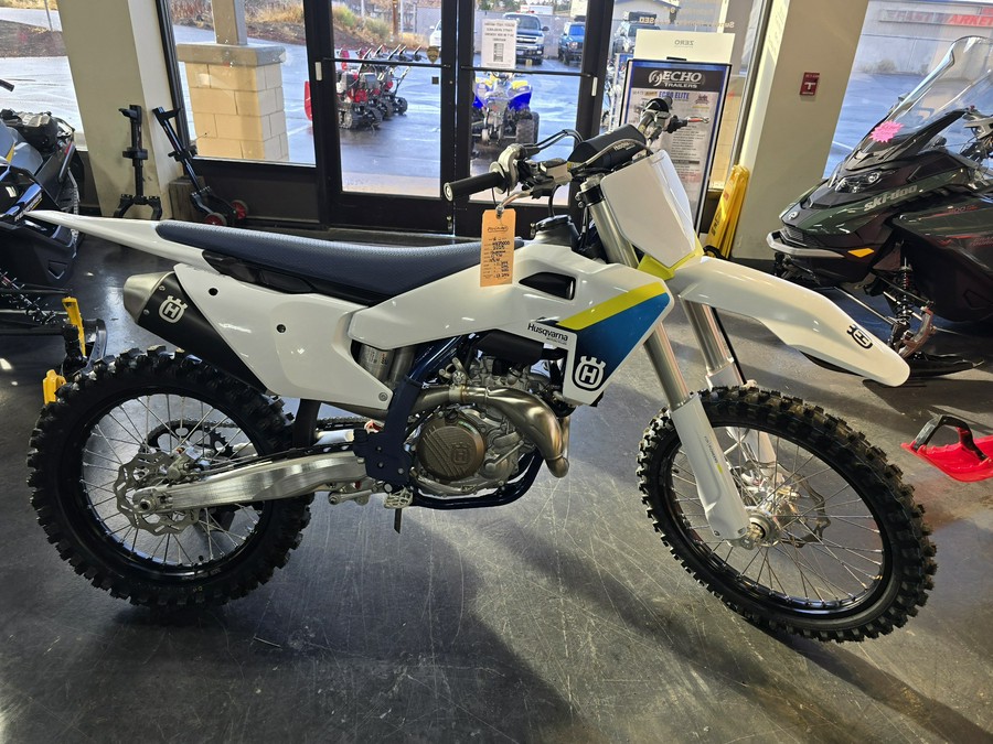 2025 Husqvarna Motorcycles FC 450