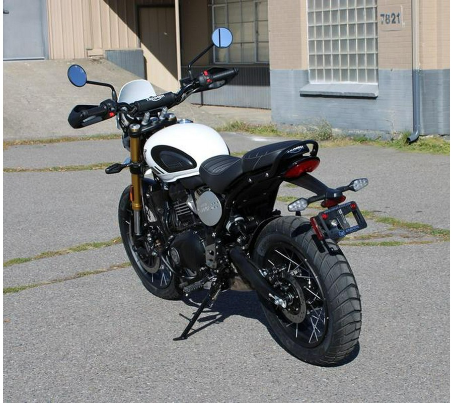 2026 Triumph Scrambler 400 XC Vanilla White
