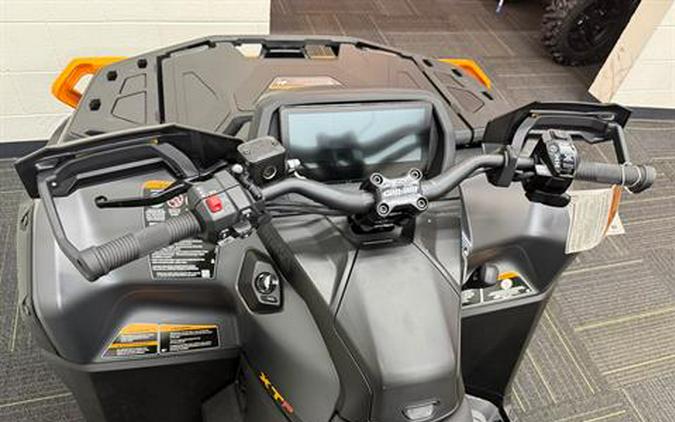 2026 Can-Am Outlander MAX XT-P 1000R Smart-Shox with 10.25 in. touchscreen display