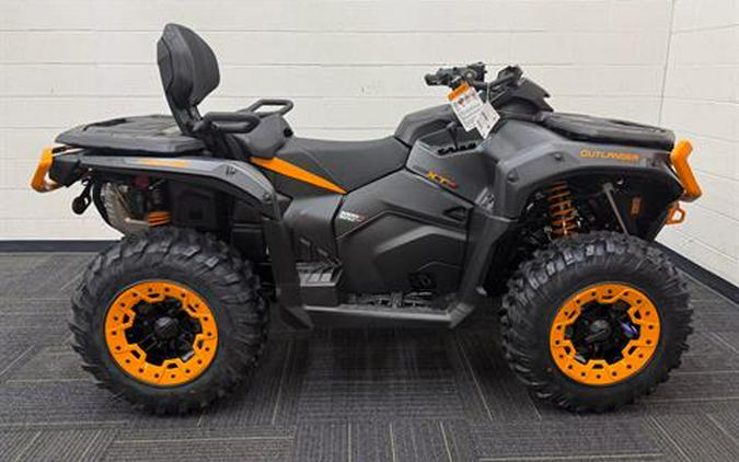 2026 Can-Am Outlander MAX XT-P 1000R Smart-Shox with 10.25 in. touchscreen display