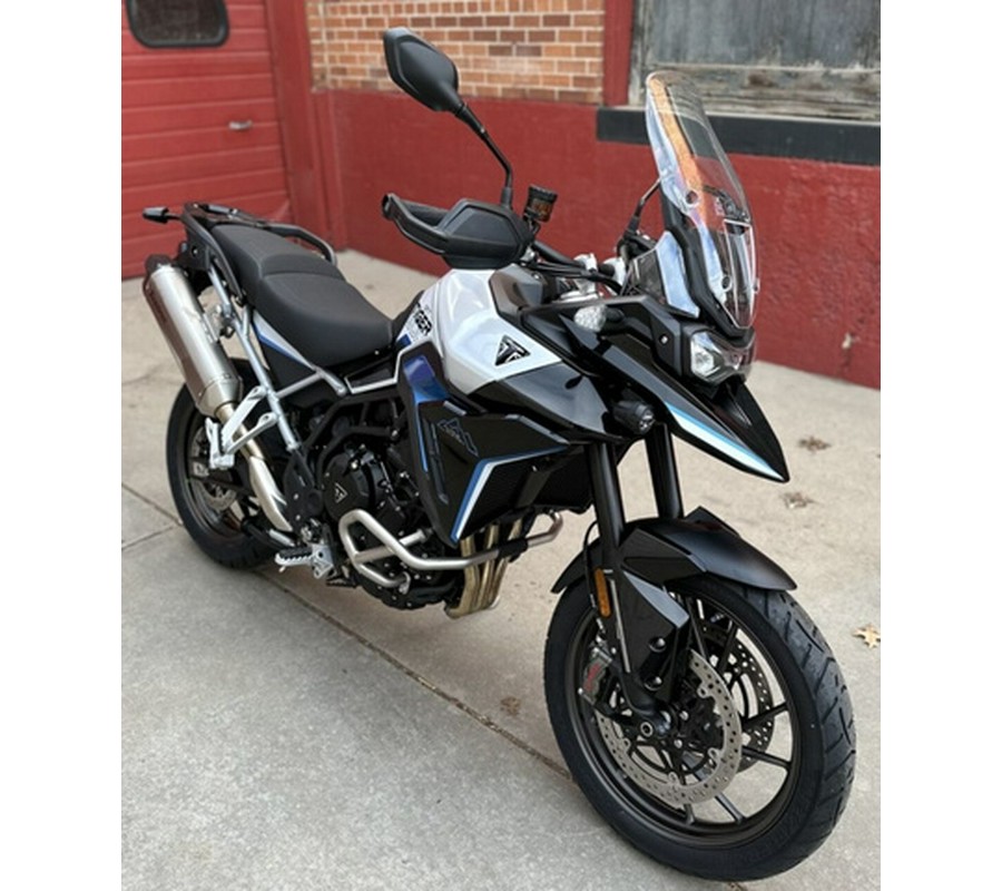 2026 Triumph Tiger 900 Alpine Edition