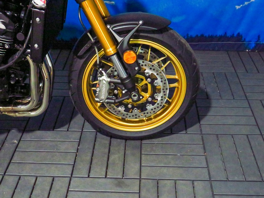 2025 Kawasaki Z900RS SE ABS