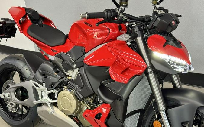 2026 Ducati Streetfighter V4