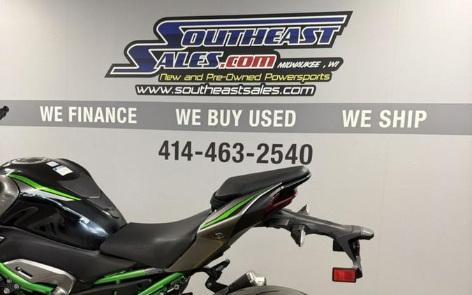 2025 Kawasaki Z900 SE ABS