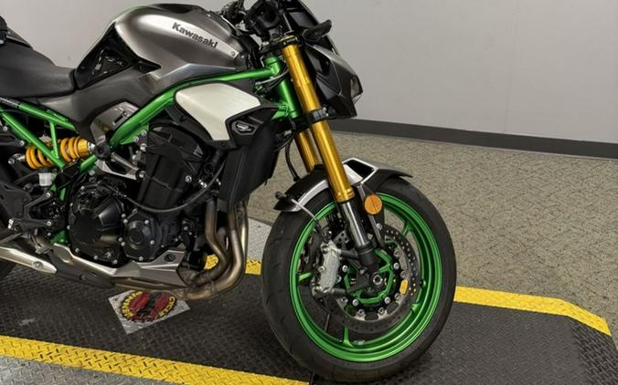 2025 Kawasaki Z900 SE ABS
