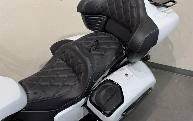 2026 Indian Pursuit Dark Horse 112 W/ Powerband Audio Ghost White Metallic With Black