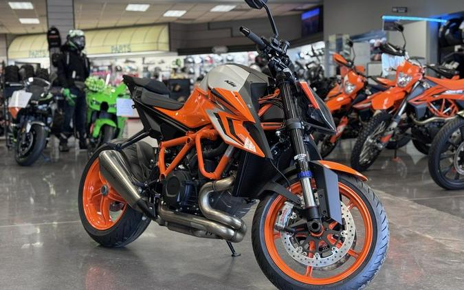 2023 KTM 1290 Super Duke R Evo