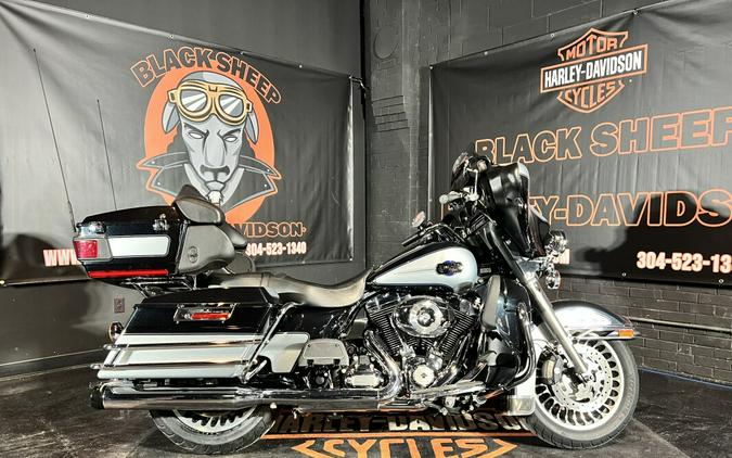 2013 Harley-Davidson® FLHTCU Ultra Classic® Electra Glide®