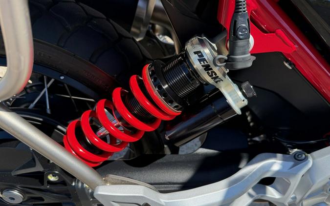 2021 Moto Guzzi V85TT ADVENTURE