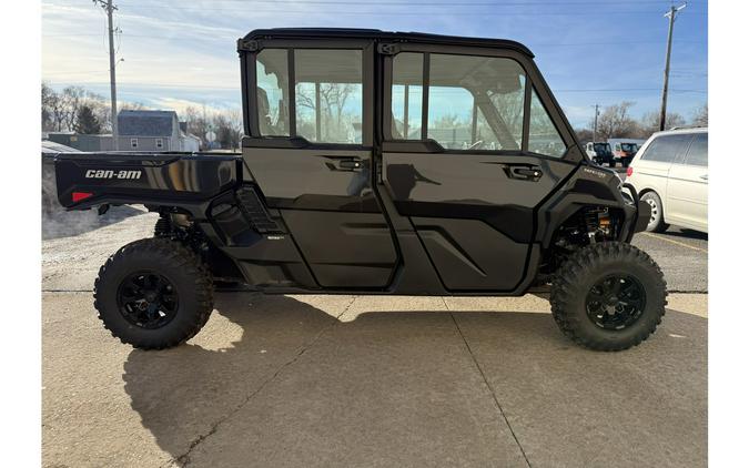 2026 Can-Am SSV DEF MAX XTCAB 65 HD11 BK 26 XT CAB HD11