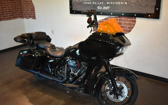 2022 Harley-Davidson® Road Glide® Special Vivid Black - Black Finish