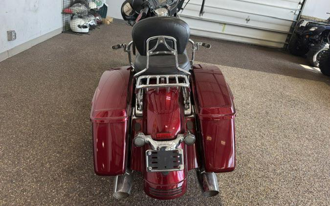 2017 STREET GLIDE - Harley-Davidson®