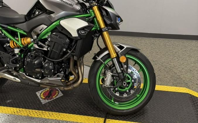 2025 Kawasaki Z900 SE ABS