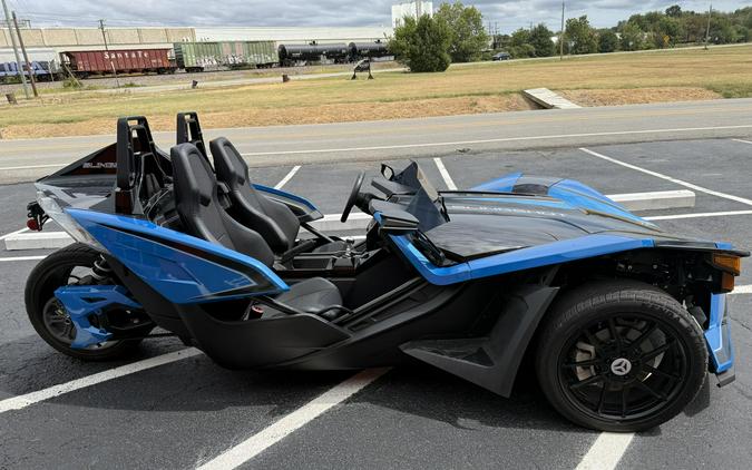T18AARFAAS 2018 Slingshot SLR LE
