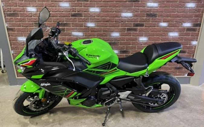 2024 Kawasaki Ninja® 650 KRT Edition ABS