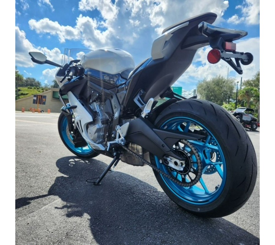 2026 CFMOTO 675SS CF650-10US - NEBULA WHITE