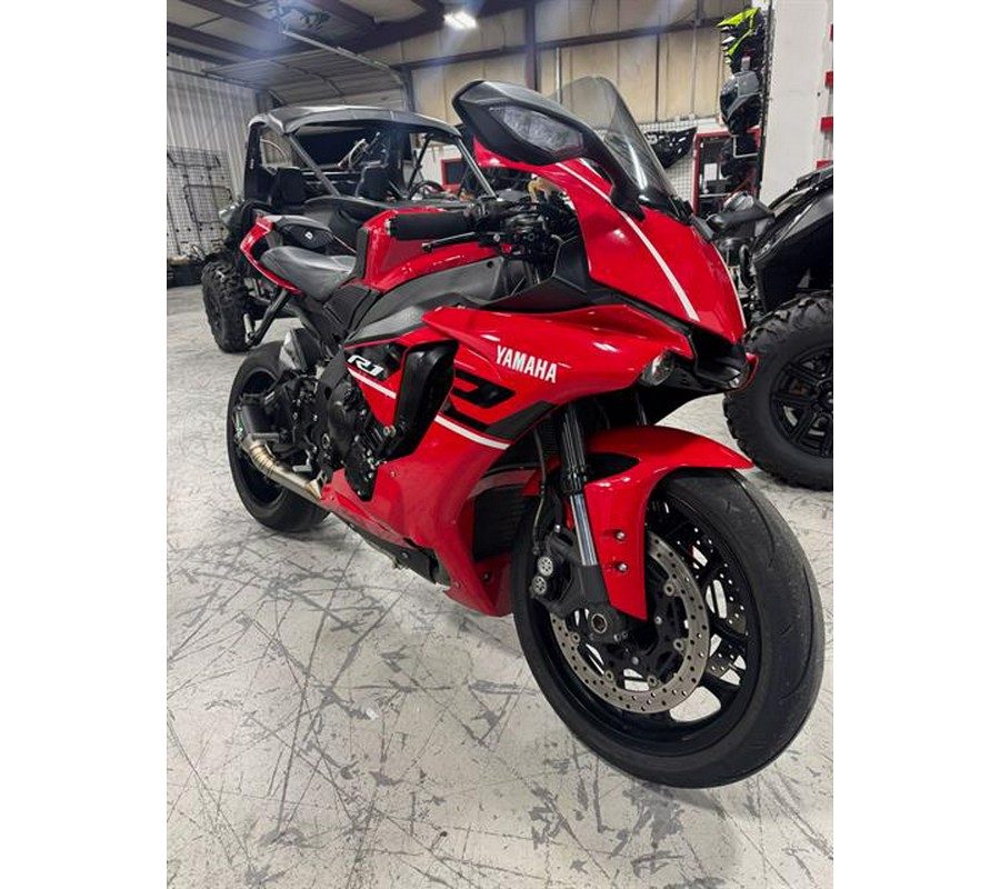 2019 Yamaha YZF-R1
