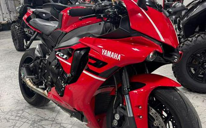 2019 Yamaha YZF-R1