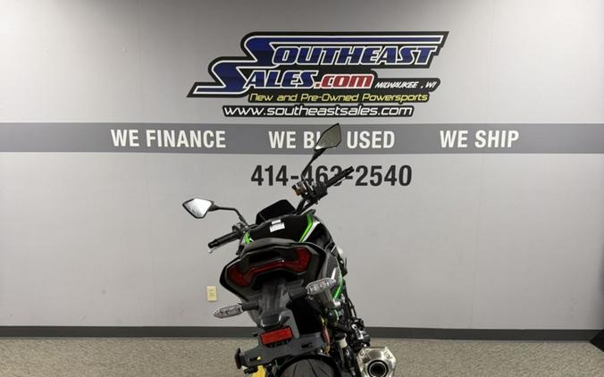 2025 Kawasaki Z900 SE ABS