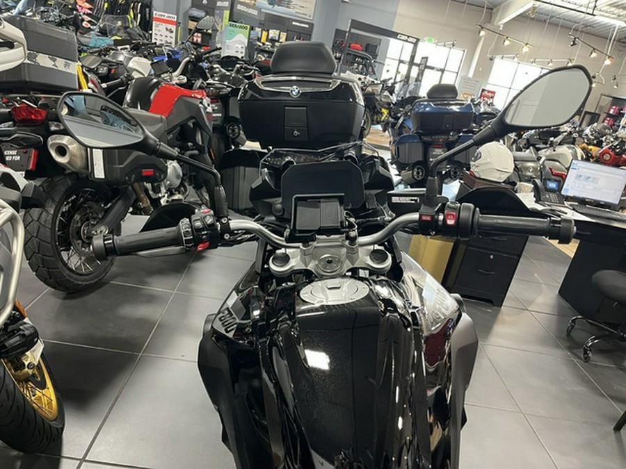 2025 BMW F 800 GS Triple Black