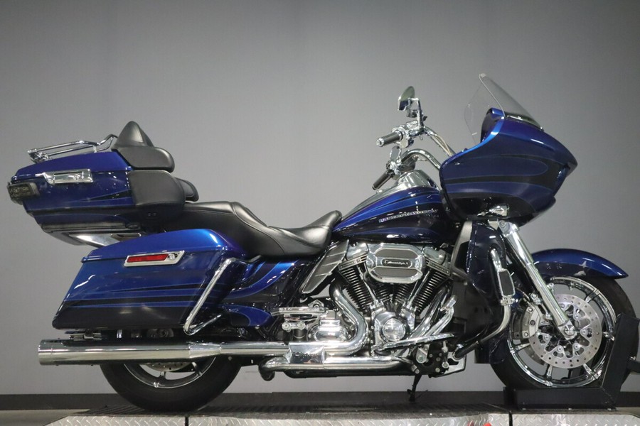 2015 Harley-Davidson CVO Road Glide Ultra