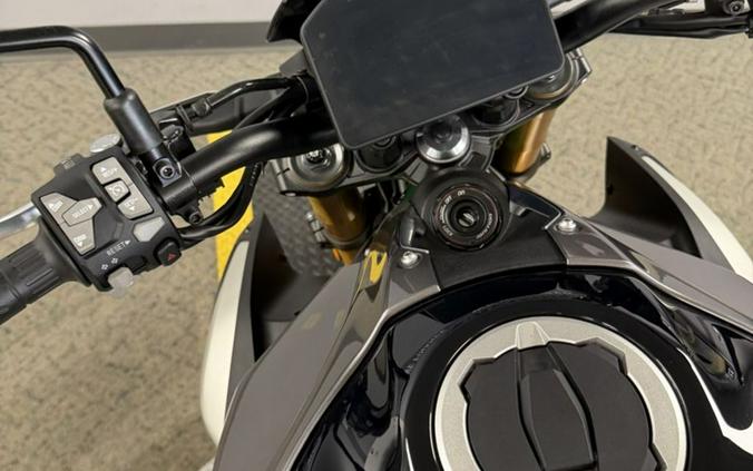 2025 Kawasaki Z900 SE ABS