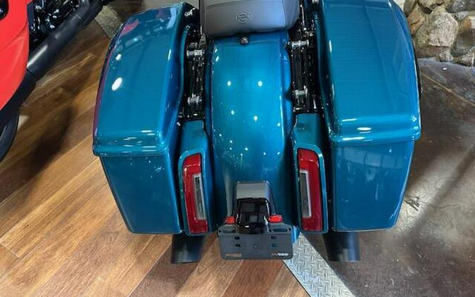2026 Harley-Davidson Road Glide Teal Thunder / Vivid Black Black Trim