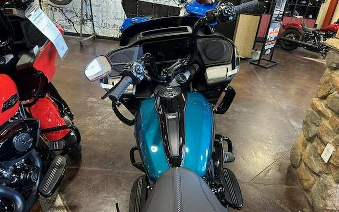 2026 Harley-Davidson Road Glide Teal Thunder / Vivid Black Black Trim