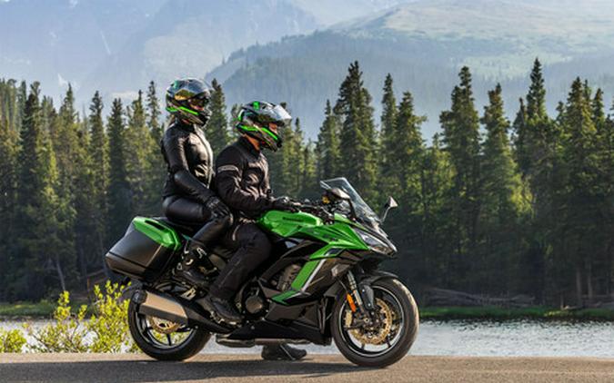 2027 Kawasaki NINJA® 1100SX SE ABS