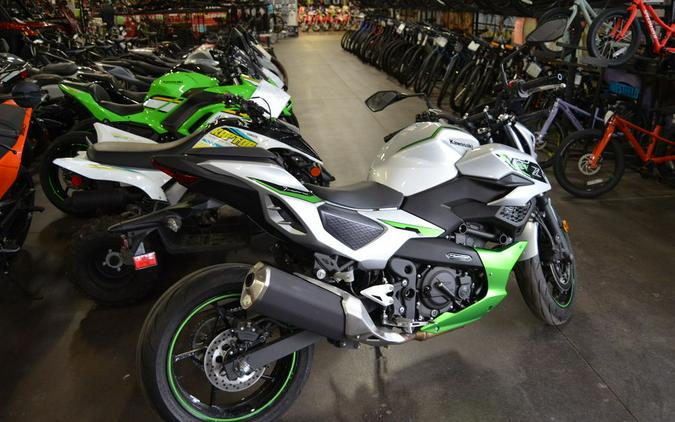 2024 Kawasaki Z7 Hybrid ABS
