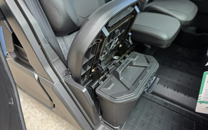 2026 Can-Am Defender PRO Limited