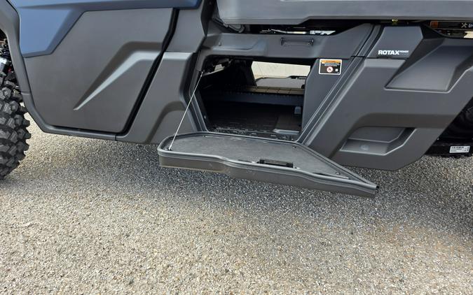 2026 Can-Am Defender PRO Limited