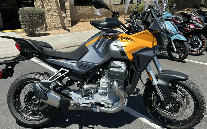 2024 Moto Guzzi Stelvio