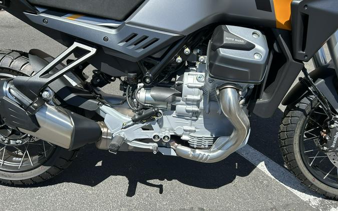 2024 Moto Guzzi Stelvio