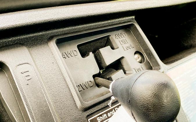 2025 Honda Pioneer 1000-5 Deluxe