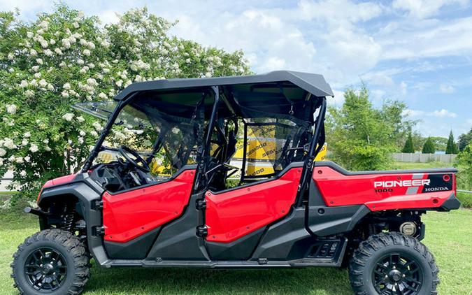 2025 Honda Pioneer 1000-5 Deluxe