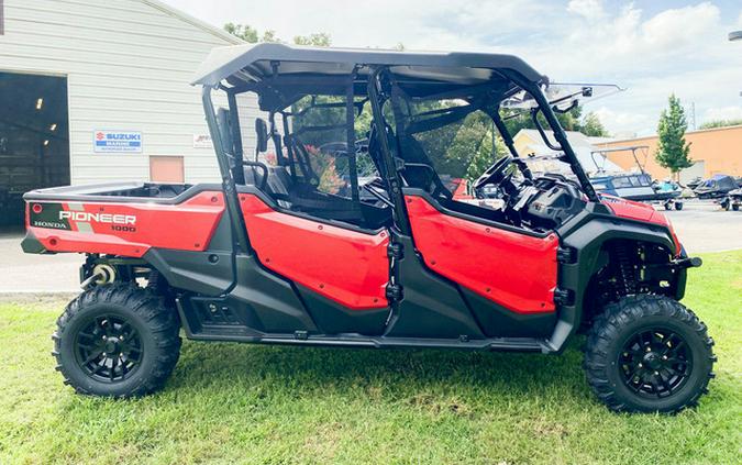 2025 Honda Pioneer 1000-5 Deluxe