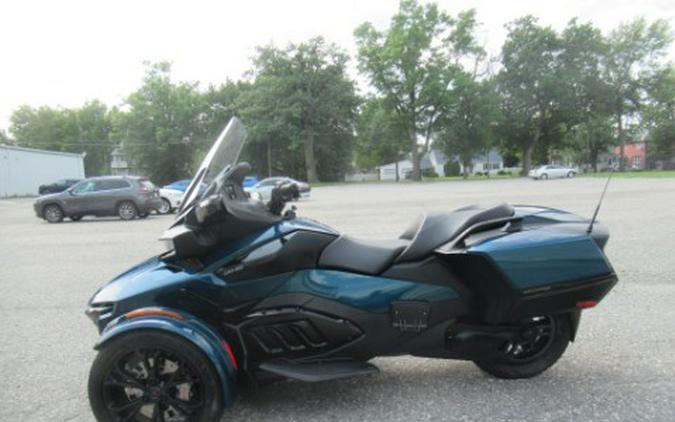 2023 Can-Am Spyder RT