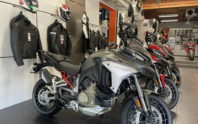 2022 Ducati Multistrada V4S Travel & Radar- Grey/Spoked Wheels