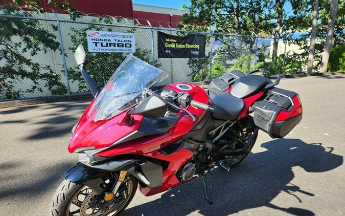 2024 Suzuki GSX-S 1000GT Plus