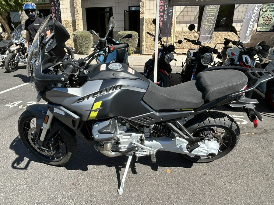2024 Moto Guzzi Stelvio