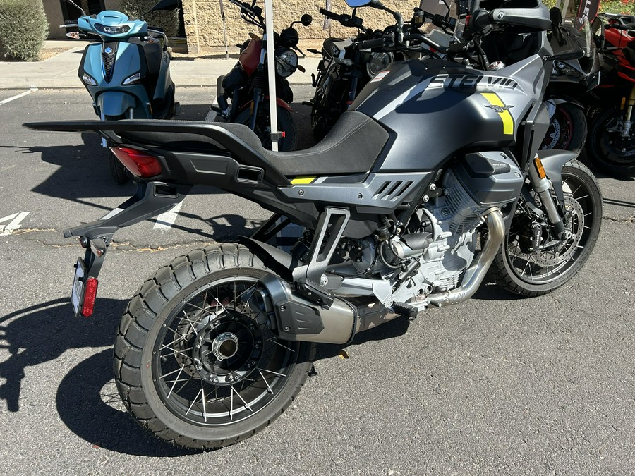 2024 Moto Guzzi Stelvio