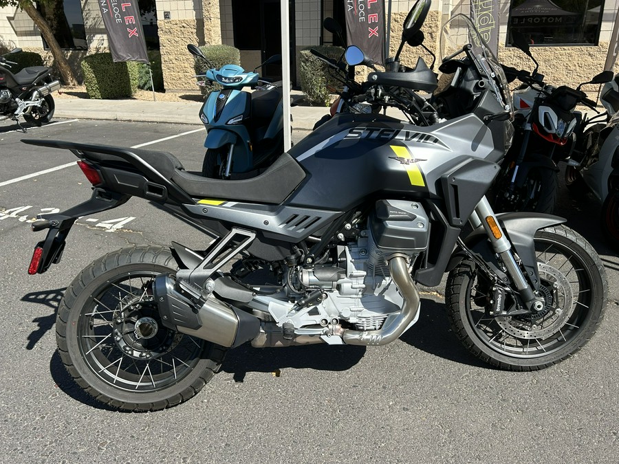 2024 Moto Guzzi Stelvio